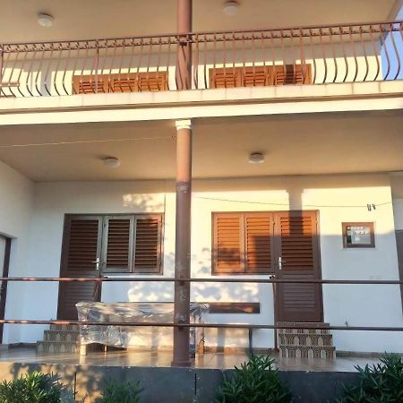 Ferienhaus Am Wasser - Kuca Rio - Iberische Finca In Dalmatien 比利切 外观 照片