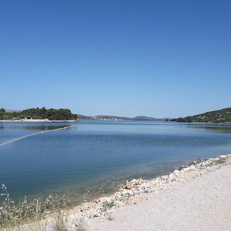 Ferienhaus Am Wasser - Kuca Rio - Iberische Finca In Dalmatien 比利切 外观 照片